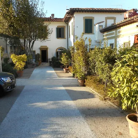 L'oziorinco Apartment *